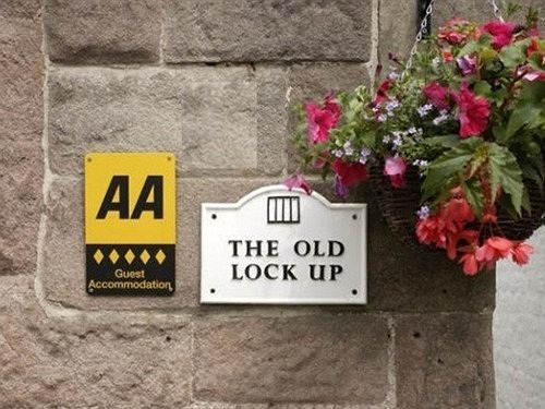 Отель The Old Lockup Wirksworth Экстерьер фото